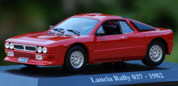 #LanciaRally037Model