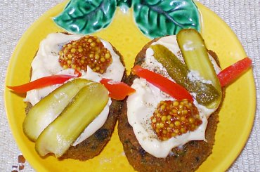 Kotlety jajeczno-pieczarkowe na zimno
Przepisy do zdjęć zawartych w albumie można odszukać na forum GarKulinar .
Tu jest link
http://garkulinar.jun.pl/index.php
Zapraszam. #kotlety #jajka #pieczarki #obiad #jedzenie #kulinaria #gotowanie