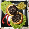 Jabłka faszerowane kaszanką .
Przepisy do zdjęć zawartych w albumie można odszukać na forum GarKulinar .
Tu jest link
http://garkulinar.jun.pl/index.php
Zapraszam. #owoce #jabłka #kaszanka #przekąski #kulinaria #gotowanie #jedzenie