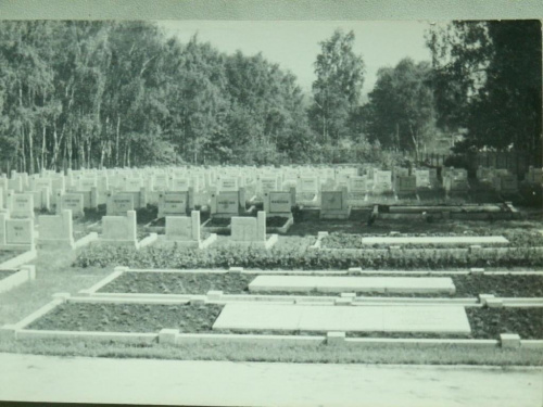 Wałbrzych. Cmentarz wojenny. Tak jeszcze parę lat temu #Wałbrzych