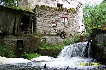 Ruiny nad Zbrzycą #młyn #ElektrowniaWodna #ruina