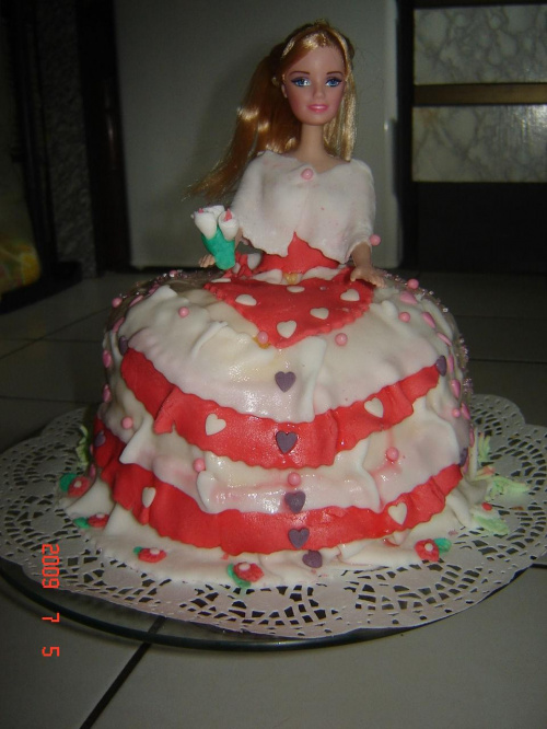 Tort Barbie-juz kolejny-dla Nicole.