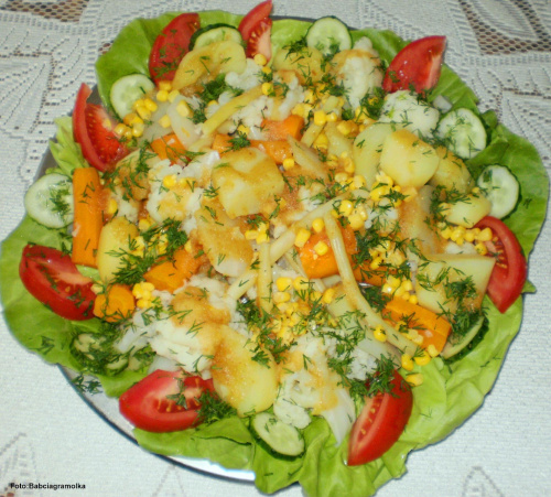 Bukiecik warzyw.
Przepisy do zdjęć zawartych w albumie można odszukać na forum GarKulinar .
Tu jest link
http://garkulinar.jun.pl/index.php
Zapraszam. #warzywa #jarzyny #obiad #jedzenie #kulinaria #gotowanie #PrzepisyKulinarne