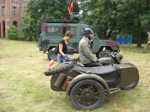 Podrzecze 17-19 VII,
ZLOT GRUP REKONSTRUKCJI HISTORYCZNEJ I HISTORYCZNYCH POJAZDÓW WOJSKOWYCH