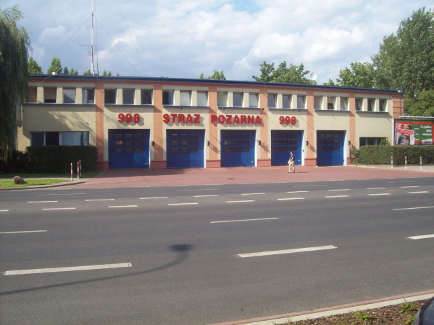 Budynek Straży Pożarnej-Warszawa- ul. Domaniewska #budynek #warszawa #widok