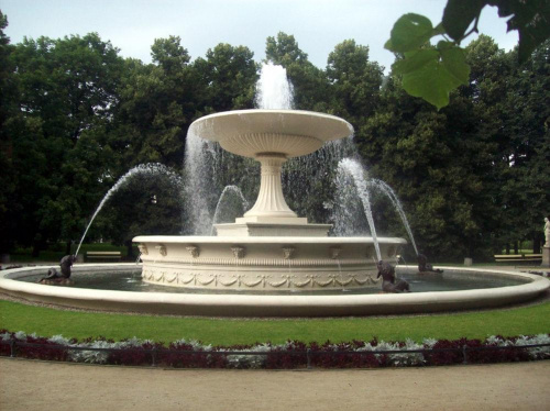 Fontanna w parku Saskim #Warszawa #fontanna #park #widok