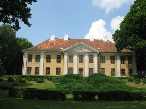 Smolajny (warmińsko-mazurskie) pałac biskupów warmińskich