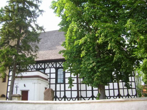 Oporów (wielkopolskie) - pałac
