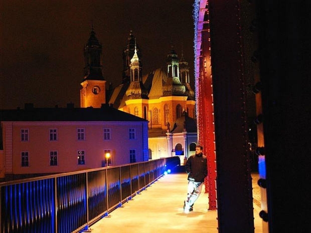 poznań, 12 grudnia 2009 #śródka #OstówTumski #MostJordana #nocą #katedra #poznań #cybina