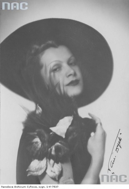Irena Borowska, aktorka. Warszawa_1929-1939 r.