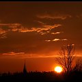 #zachód #słońca #ZachódSłońca #przemyśl #słońce #chmury #pomarańcz #czerń #kościół #cień