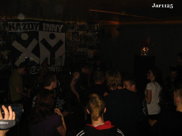 The Lobotomies.
City Punx Show 6