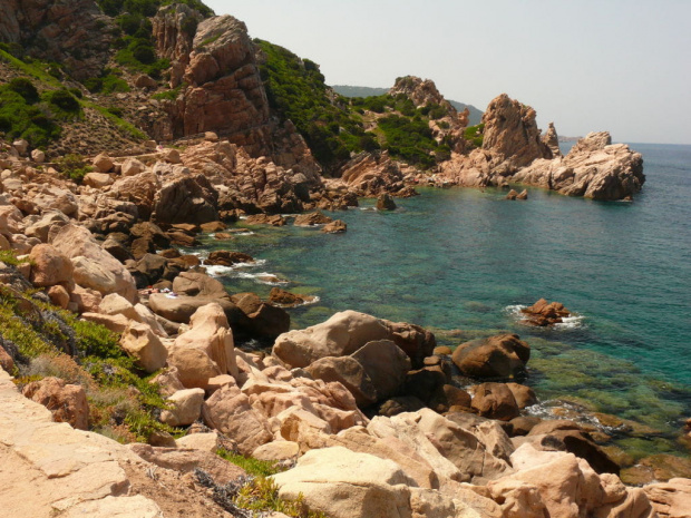 Costa Paradiso - malownicza droga na plażę Li Cossi #Sardynia