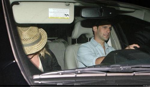 Ashley and Justin leaving Orso restaurant in Hollywood-paparazzi wrzesień 2008