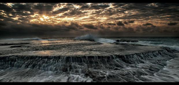 Mona #chmury #ocean #poranek #przyroda #woda #WschódSłońca