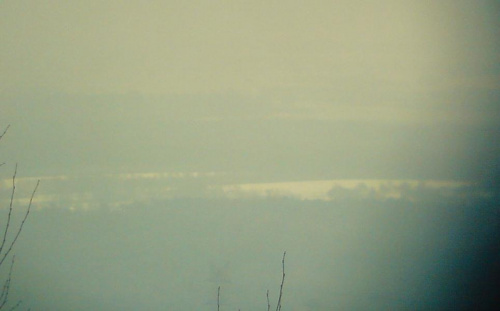 Pasmo Przedborsko-Małagoskie z Góry Kamieńsk k.Bełchatowa (przez lornetkę) #GóraKamieńsk #GóryŚwiętokrzyskie #panorama #ZimowaPanorama #Łódzkie #PowiatRadomszczański