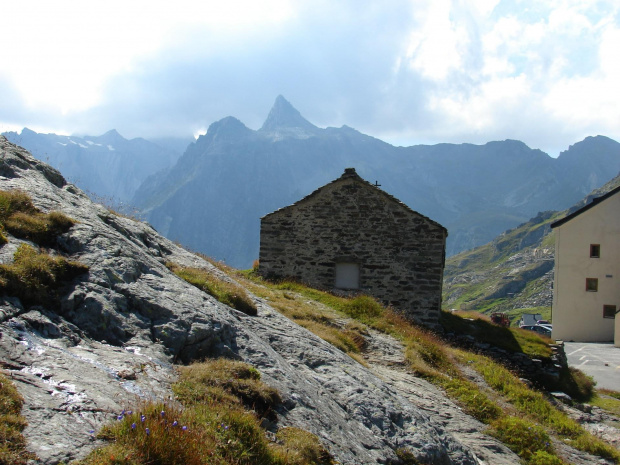 Przełęcz Św. Bernarda #wakacje #góry #Alpy #lodowiec #treking #Szwajcaria