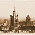Gdańsk - widok z Fortów Napoleońskich na kościoły: św. Katarzyny, a po prawej św. Elżbiety #StaraFotografia #sepia #widoki #zabytki #Gdańsk